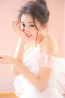 边吃奶边被躁欧美三级